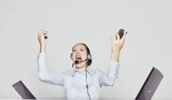 Femme d'affaires frustrée