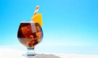 Oranžová kávová cola