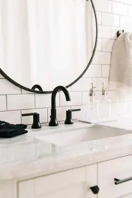 #Elsiesnashvillebnb Bathroom Tour (Before + After)