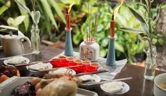 유령 축제 기간 중 식 테이블