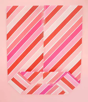 How to Make a Gift Bag Out of Wrapping Paper