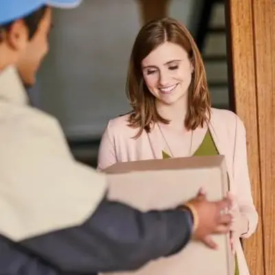 Colis livré en toute sécurité à un client satisfait