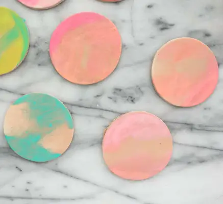 Make Your Own Watercolor Luggage Tags