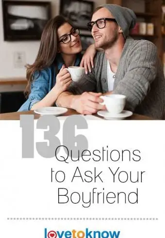 젊은 커플 커피와 이야기