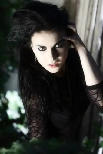 Bruxa assustadora e sexy