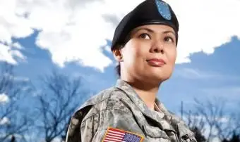 여성 군인