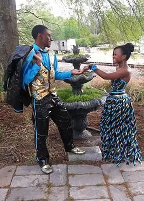 2014DuckTapeがプロムの勝者で立ち往生