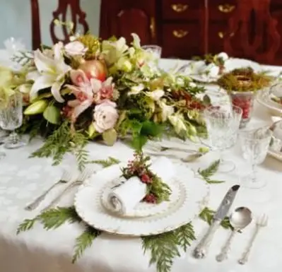 花のテーブルセッティング