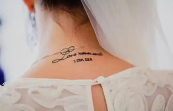 사랑은 결코 끝나지 않는다