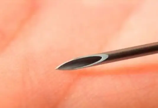 מחט פירסינג