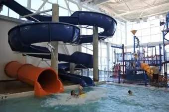 본 아쿠아틱 센터