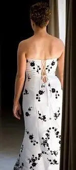 Bordado de color en la bata