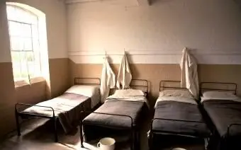 Cos'è un vaso da notte? Storia di un pezzo d'antiquariato unico