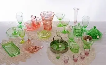 うつ病ガラスのコレクション