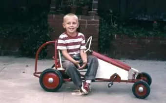 Carro de pedal velho