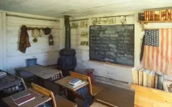 Antike Hängebauchöfen