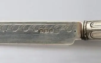 간단한 용어로 설명 된 실버 홀 마크