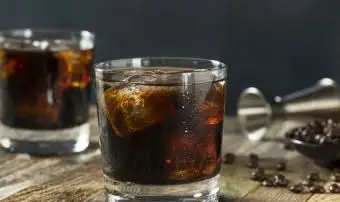 Coquetel russo preto