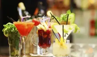 Zoznam populárnych koktailov