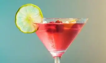 クラシックなコスモポリタンカクテルレシピ