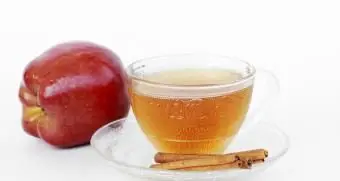 Horúci jablkový mušt