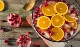 Oranžovo-brusnicový punč