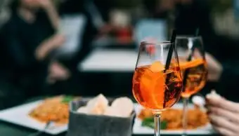 ピンクホイットニーアペロールスプリッツ