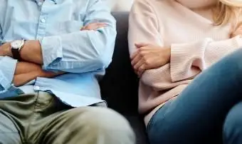 Comment une crise de la quarantaine peut conduire au divorce