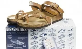 ビルケンシュトックファクトリーアウトレットを探す
