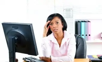 Kann Stress dazu führen, dass Ihr Menstruationszyklus zu spät kommt?