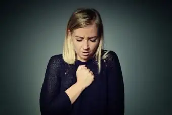 불안감이있는 가슴의 압박감