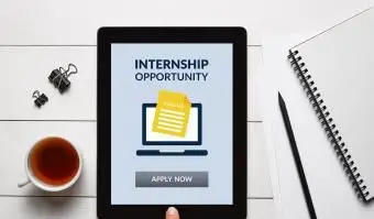 Currículo de estágio forte e exemplos de objetivos