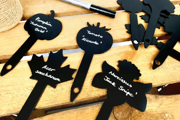 Hurstborne Forge Metal Plant Markers - Verdantvows