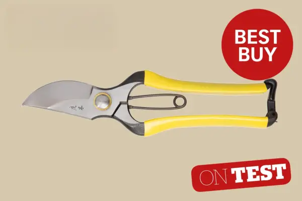 Niwaki-GR-Pro-Secateurs-review-BBC-Gardeners-World-Magazine