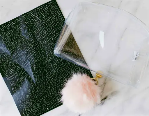 Try This: DIY Clear Makeup Bag 