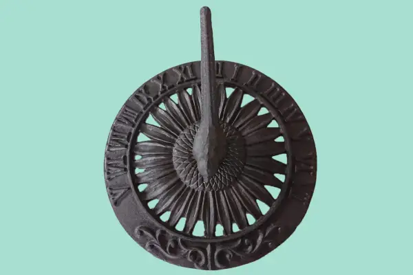 Ascalon Sunflower and Bird Cast Iron Sundial - Verdantvows