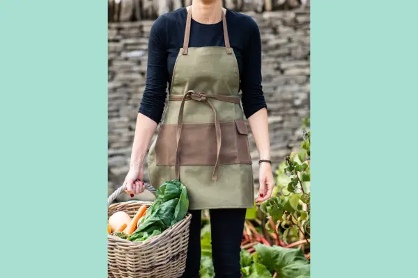 Canvas Garden Apron - Verdantvows