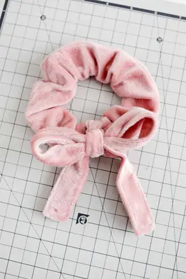 Make Your Own Bow Scrunchie!