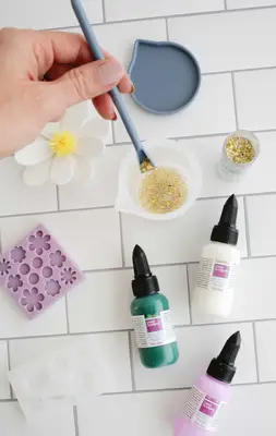 adding glitter to liquid sculpey