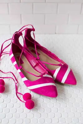 25+ Clothing & Accessory DIYs