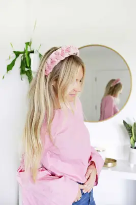 No-Sew 꼰 벨벳 헤드 밴드