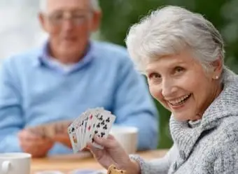 28 juegos para personas mayores para probar