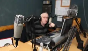 L'uomo nella stazione radio