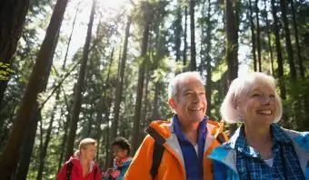 היתרונות של מלומד דרכים, לשעבר סיורי נסיעות אלדרוסטל
