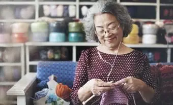 ニードルワーククラフトスカーフ