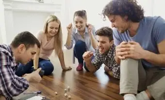 22 najlepsze gry planszowe dla dorosłych, które nigdy się nie starzeją