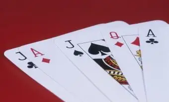 4 juegos de cartas de striptease: un giro en los originales