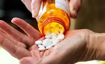 Ako môžu seniori dostať lieky poštou