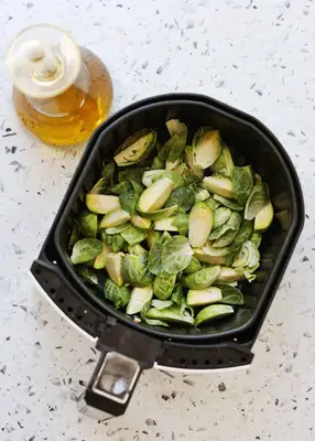 raw brussel spouts in air fryer