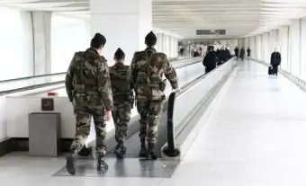 שירותים בשדה התעופה